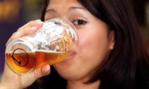 Η μπύρα αυξάνει τον κίνδυνο ψωρίασης στις γυναίκες
